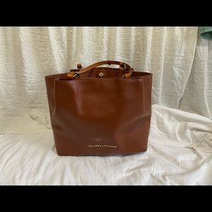Dooney & Bourke  leather shoulder bag